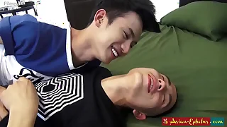 Asian-Ephebes - MOSS & TAEH - Water Play & Fun!